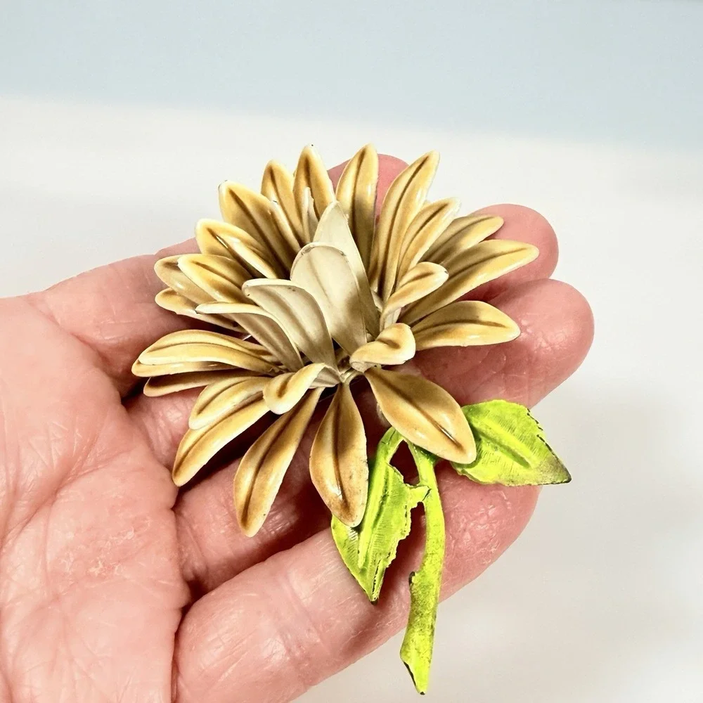Vintage Enamel Flower Brooch 1960s MOD Earth Tones 3 inches